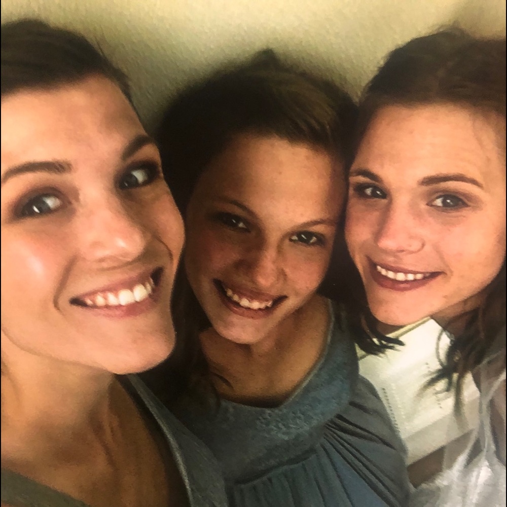 Meet your Posher, Hope